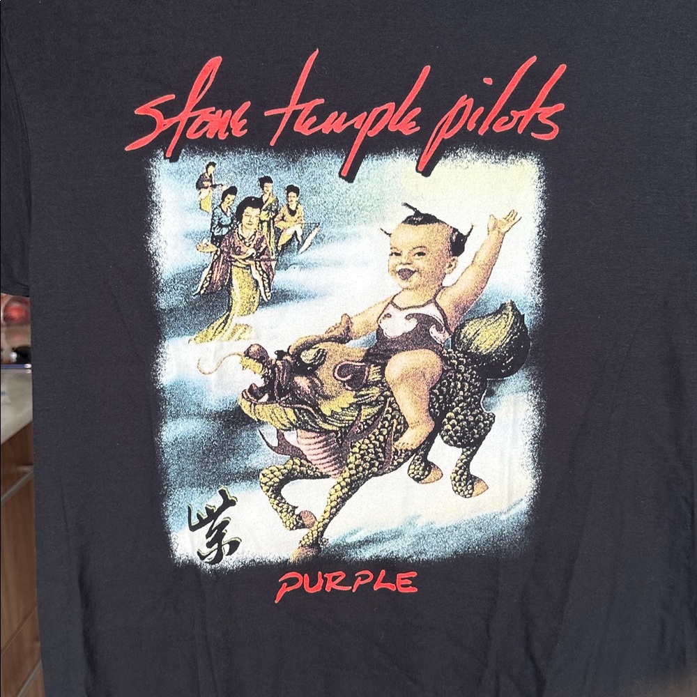 STONE TEMPLE PILOTS Black Graphic short sleeve Tee . 100% soft cotton